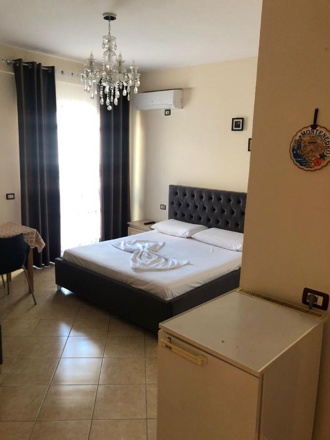 Vila Vera Durrës Exterior foto